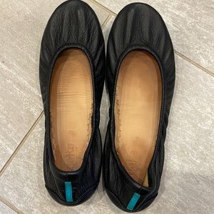 TIEKS Leather Flats - Black - Size 9